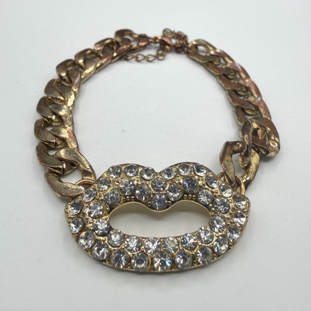 Gold Tone Rhinestone Lips Chunky Curb Chain Bracelet Statement Costume Jewelry